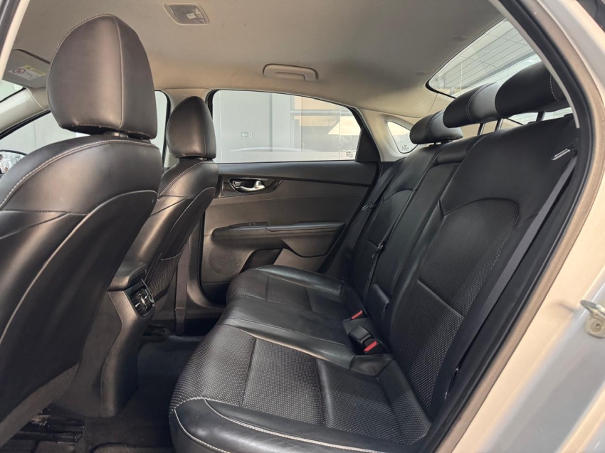 kia cerato 2.0 16v flex ex automatico 4p 202013