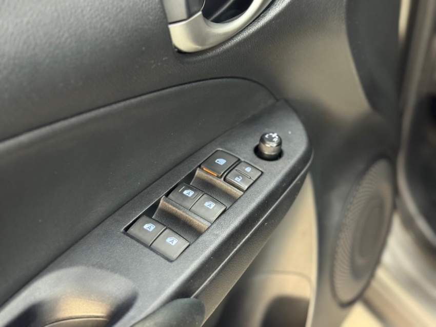 toyota yaris 1.5 16v flex xl plus connect multidrive 4p automatico 20207