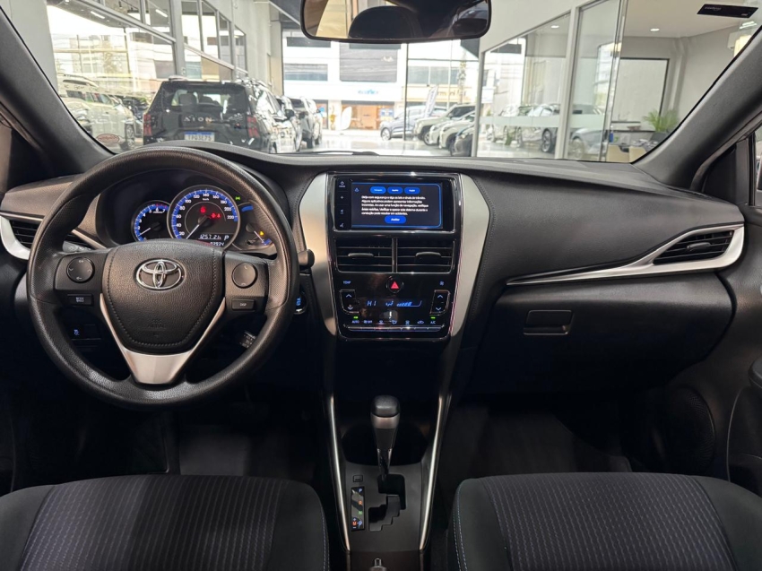 toyota yaris 1.5 16v flex xl plus connect multidrive 4p automatico 202013