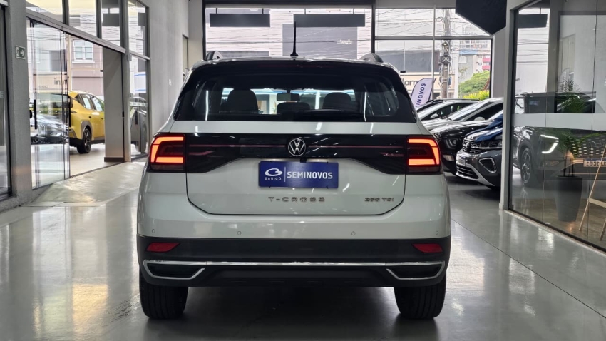volkswagen t-cross 1.0 200 tsi total flex comfortline automatico 4p 202310