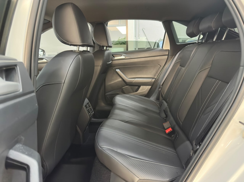 volkswagen nivus 1.0 200 tsi total flex highline automatico 4p 202613