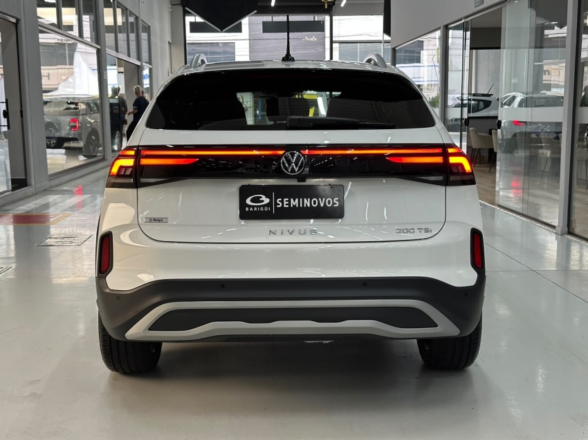volkswagen nivus 1.0 200 tsi total flex highline automatico 4p 20263