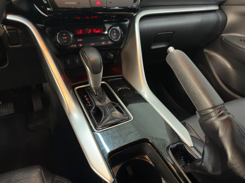 mitsubishi eclipse cross 1.5 mivec turbo gasolina gls cvt 4p automatico 202314