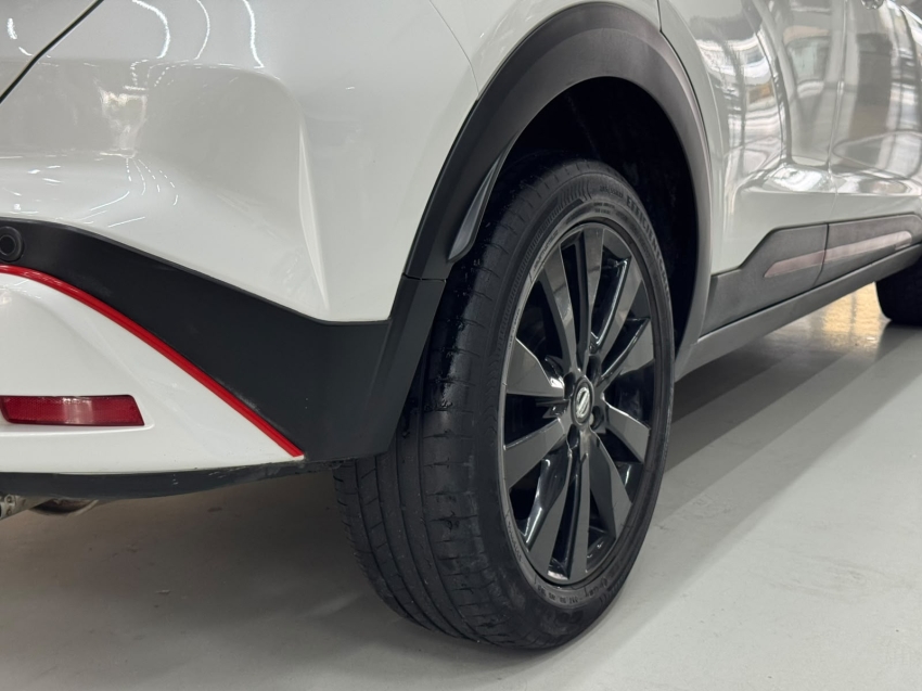 nissan kicks 1.6 16v flexstart xplay xtronic flex 4p automatico 202218