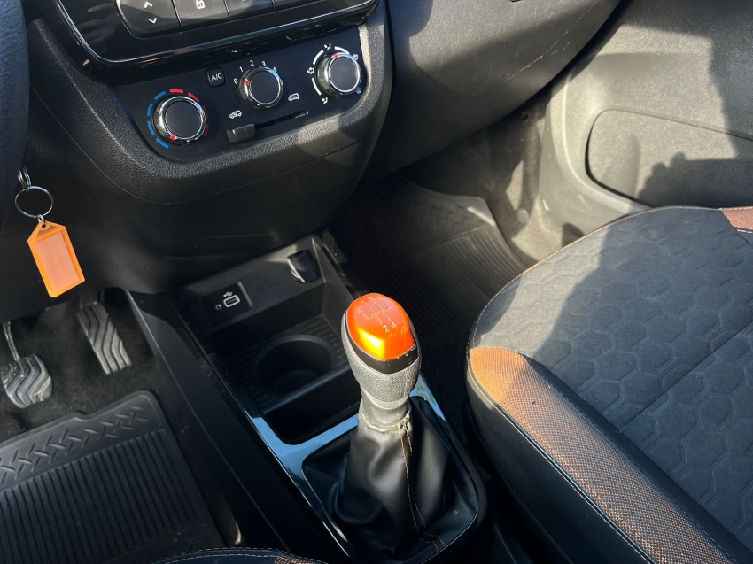 renault kwid 1.0 12v sce flex outsider manual 4p 2022