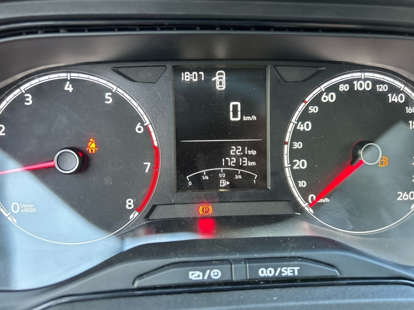 volkswagen polo 1.0 mpi track manual 2024