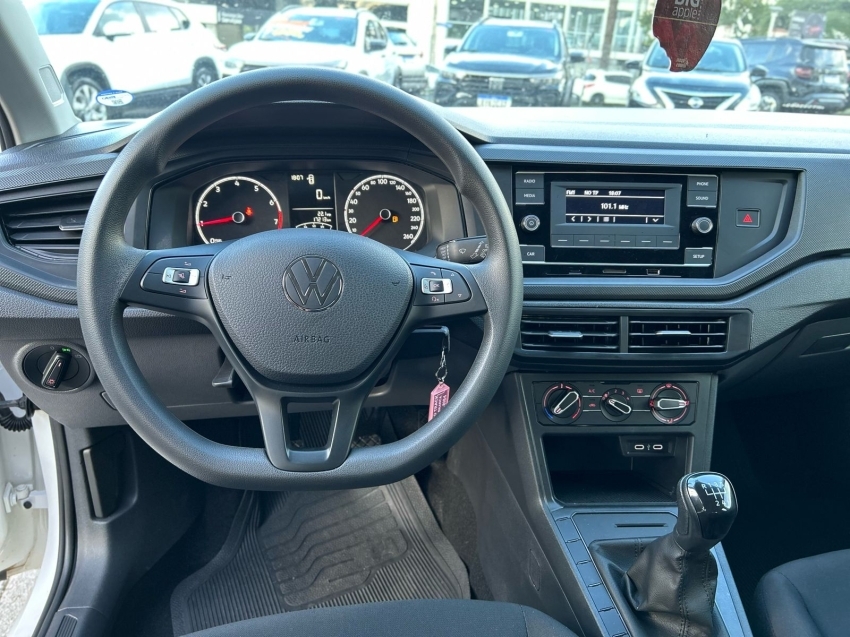 volkswagen polo 1.0 mpi track manual 2024