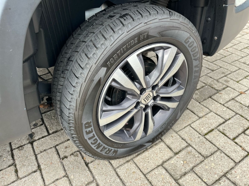 fiat toro 1.3 turbo 270 flex freedom at6 2023