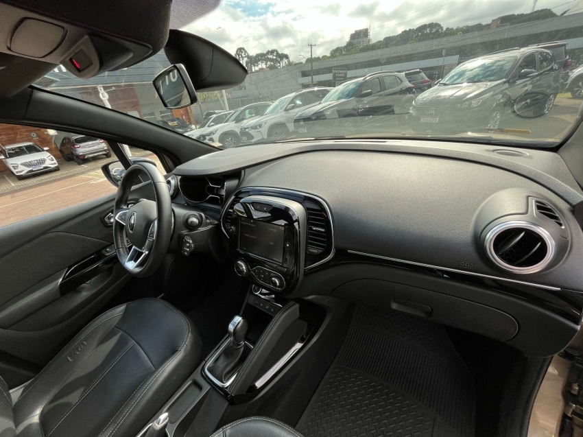 renault captur 1.3 tce flex intense x-tronic 2022