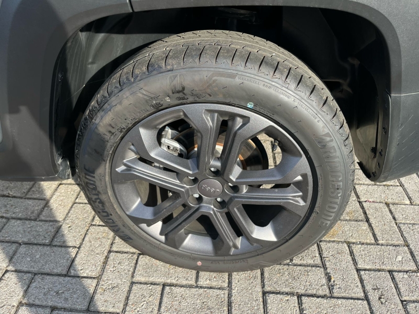 jeep renegade 1.3 t270 turbo flex longitude at6 2025