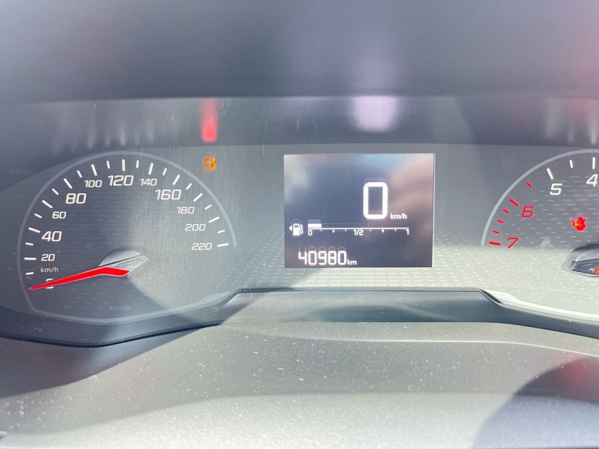 peugeot 208 1.0 turbo 200 flex griffe cvt 2024