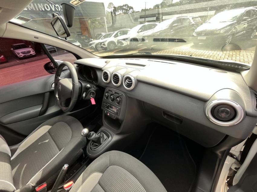 citroen c3 1.2 attraction 12v flex 4p manual 2017
