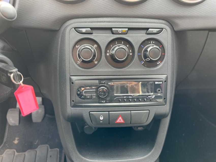 citroen c3 1.2 attraction 12v flex 4p manual 2017