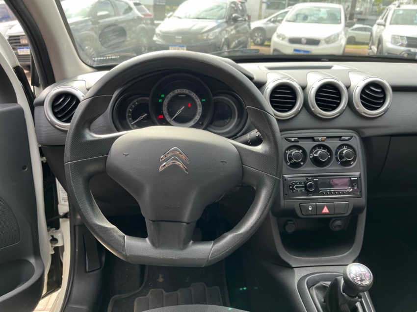 citroen c3 1.2 attraction 12v flex 4p manual 2017
