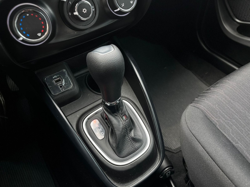 fiat argo 1.3 firefly flex drive cvt 4p automatico 2025
