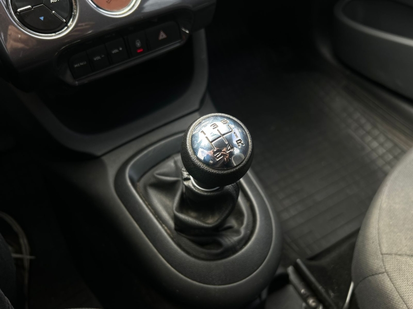 citroen c3 1.2 attraction 12v flex 4p manual 2018