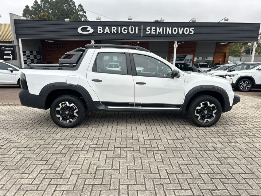 renault oroch 1.3 tce flex outsider x-tronic 4p automatico 2023