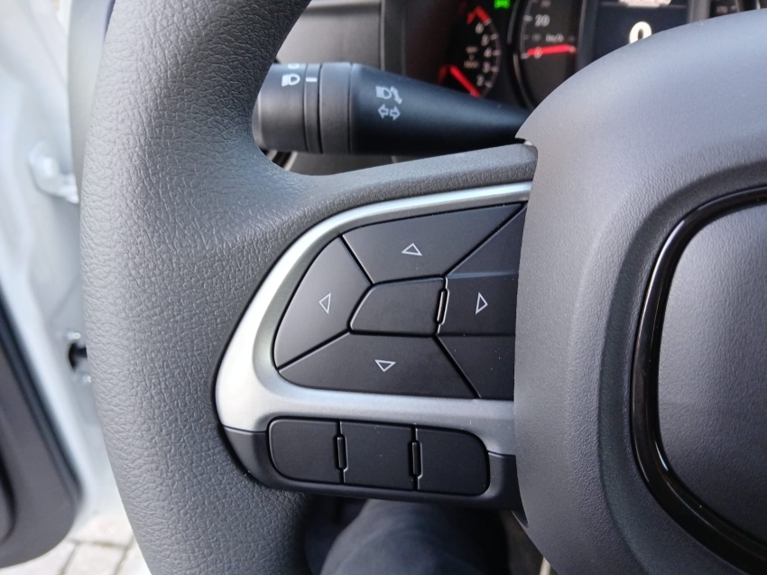 fiat strada 1.3 firefly flex freedom cs manual 2p automatico 2025