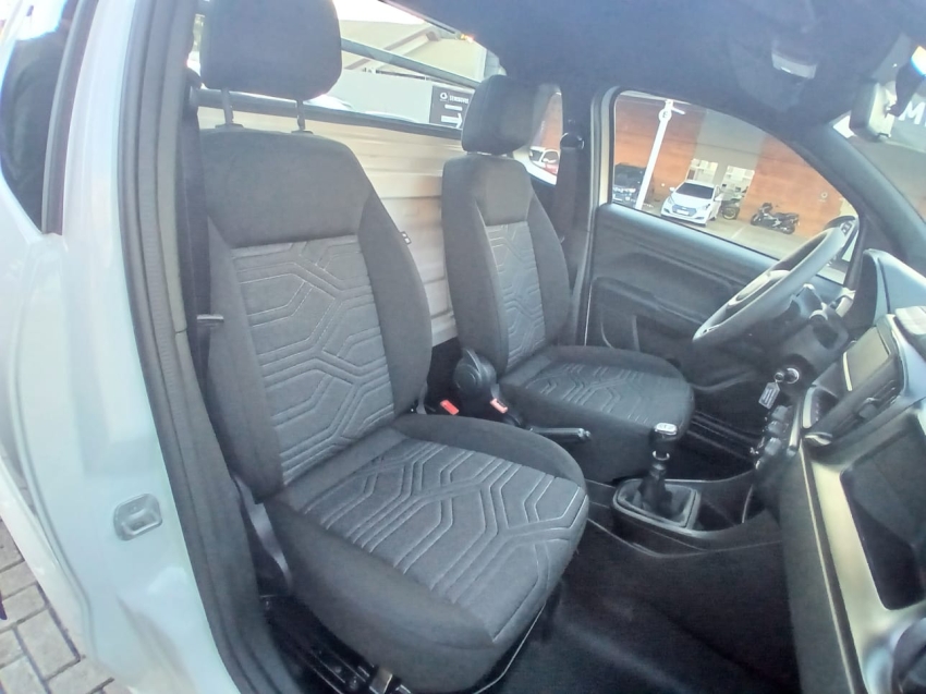fiat strada 1.3 firefly flex freedom cs manual 2p automatico 2025