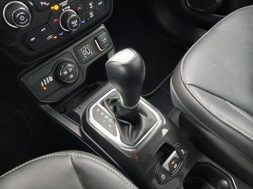 jeep renegade 1.3 t270 turbo flex s 4x4 at9 4p automatico 2022