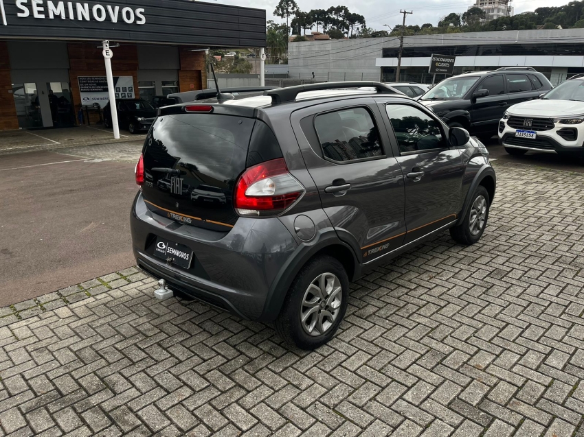 fiat mobi 1.0 evo flex trekking manual 4p 2023