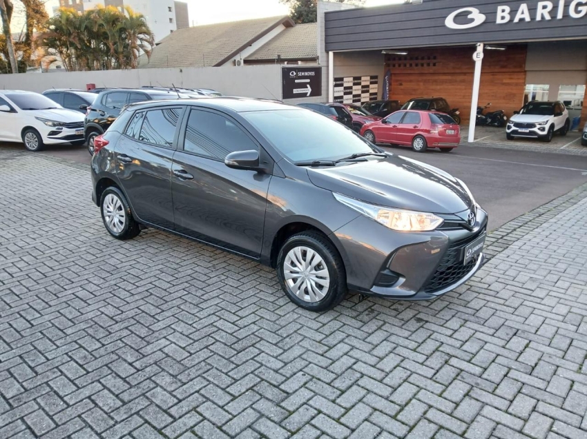 toyota yaris 1.5 16v flex xl multidrive 4p automatico 2025