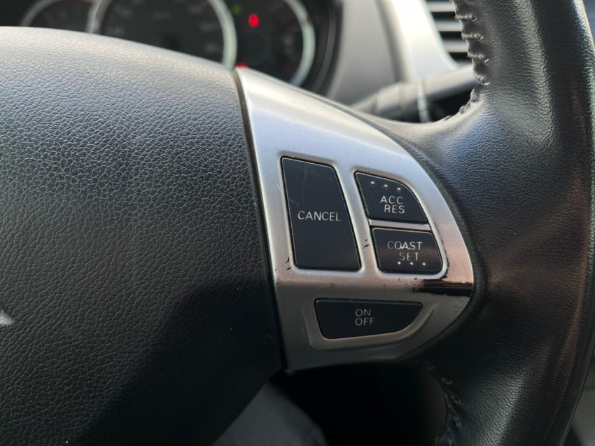 mitsubishi l200 triton 3.5 hpe 4x4 cd v6 24v flex 4p automatico 2013