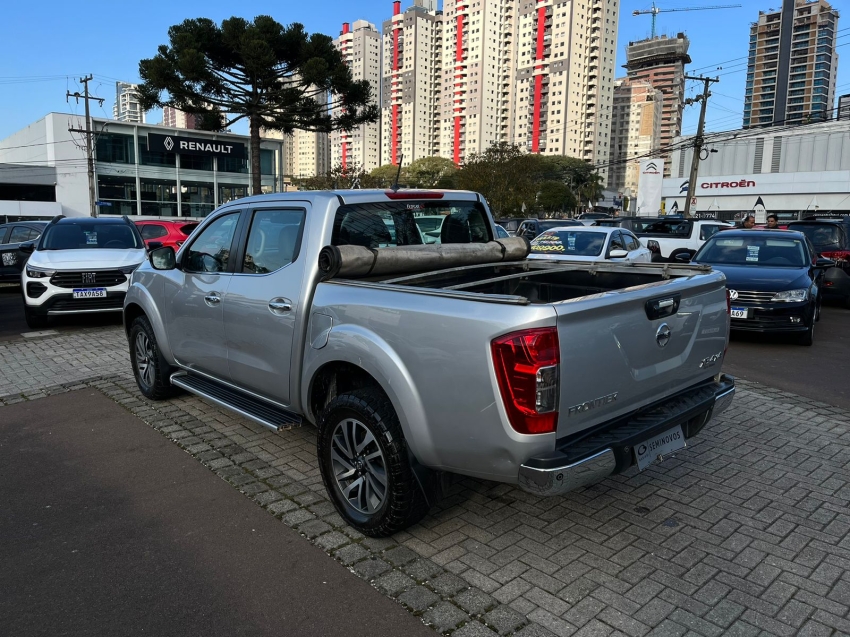 nissan frontier 2.3 16v turbo diesel xe cd 4x4 automatico 4p 2021