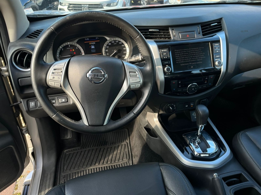 nissan frontier 2.3 16v turbo diesel xe cd 4x4 automatico 4p 2021