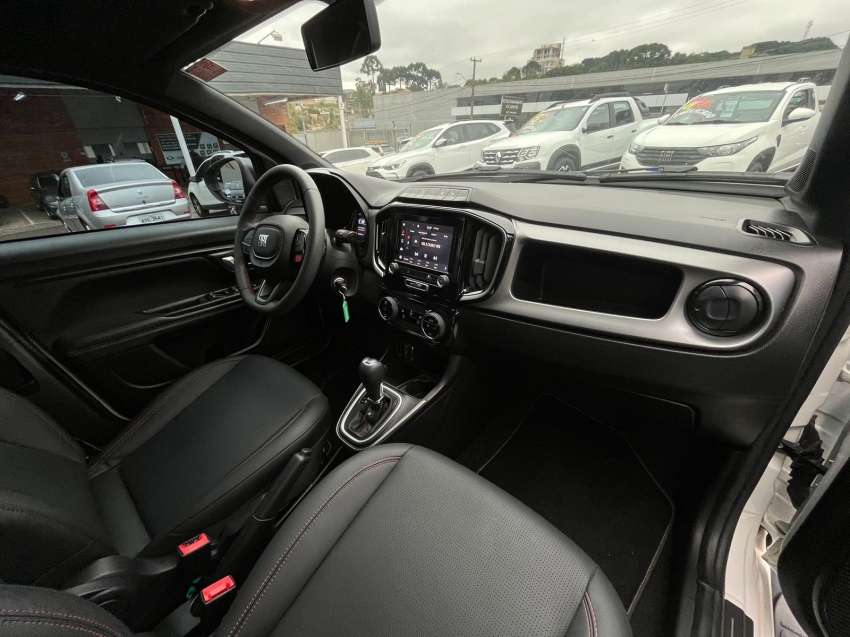 fiat strada 1.0 turbo 200 flex ultra cd cvt 4p automatico 2024