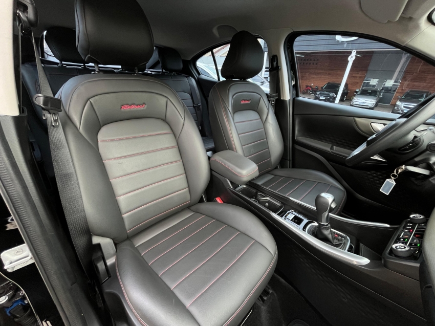 fiat fastback 1.0 turbo 200 flex cvt 4p automatico 2024