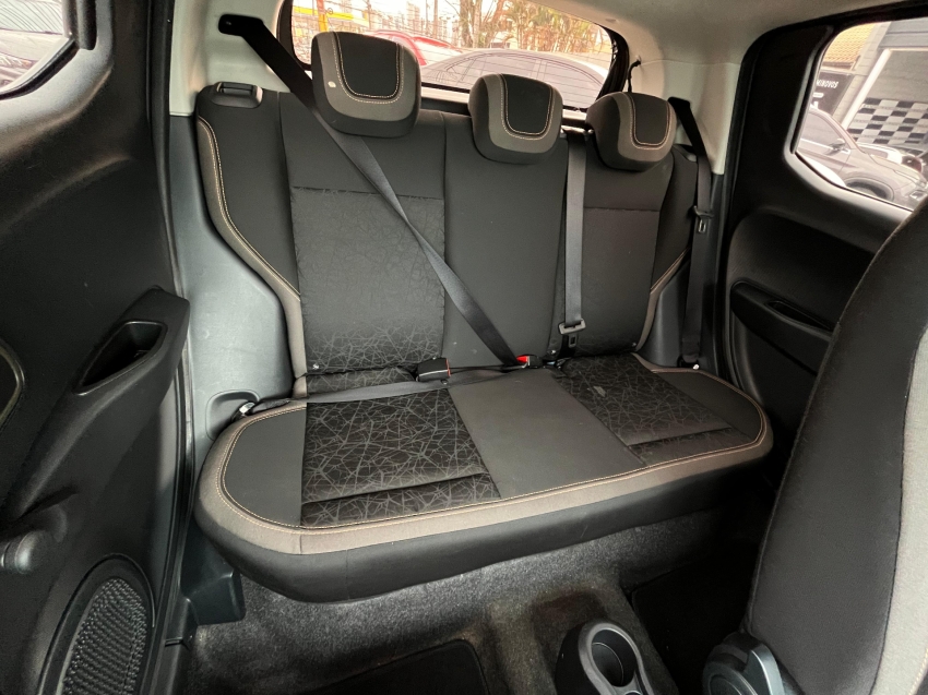 fiat mobi 1.0 firefly flex trekking manual 4p 2025