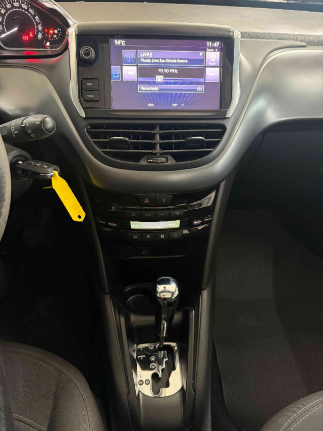 peugeot 208 griffe 1.6 16v at6 flex automatico 2016/16