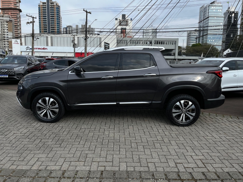 fiat toro 1.3 turbo 270 flex volcano at6 4p automatico 2023