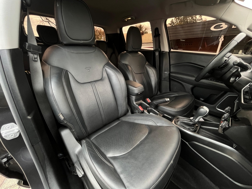 fiat toro 1.3 turbo 270 flex volcano at6 4p automatico 2023