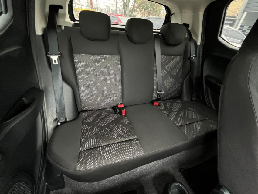 fiat mobi 1.0 evo flex like. manual 4p 2024
