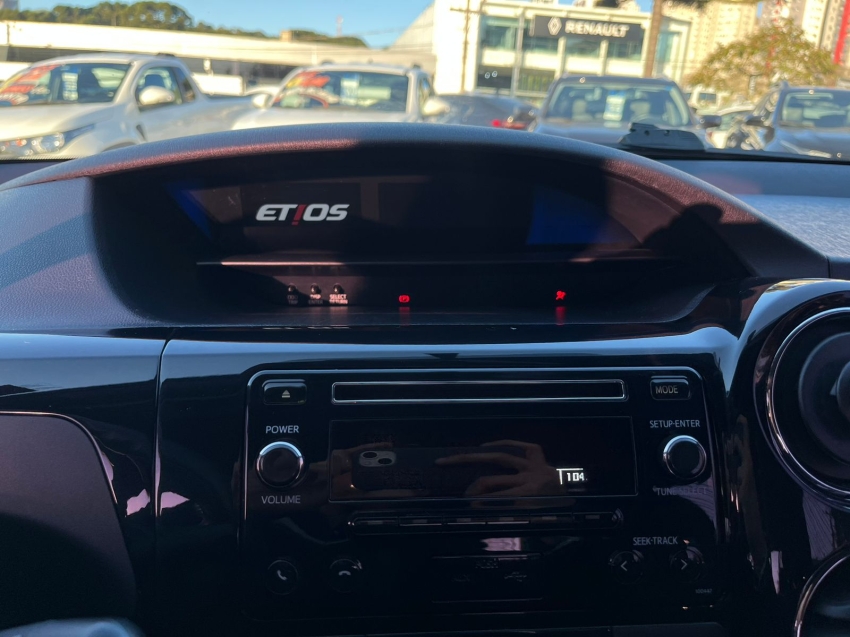 toyota etios 1.5 xs 16v flex 4p manual 2017