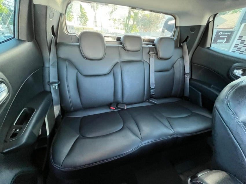 fiat toro 1.3 turbo 270 flex freedom at6 4p automatico 2023