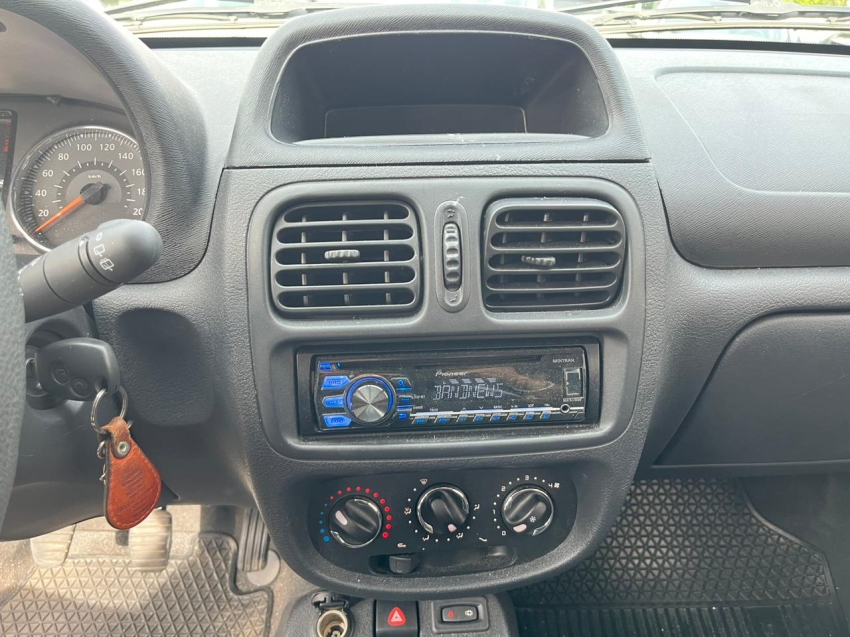 renault clio 1.0 expression 16v flex 4p manual 201512