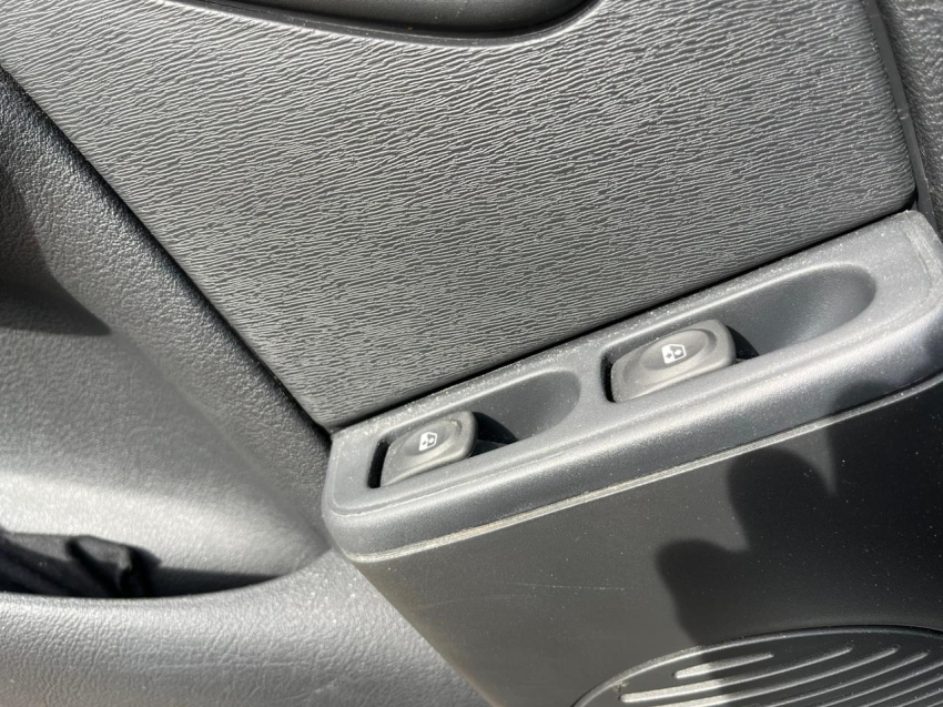 renault clio 1.0 expression 16v flex 4p manual 201516