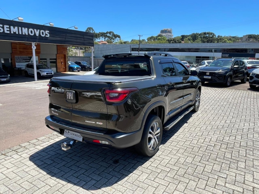 fiat toro 2.4 16v multiair flex freedom at9 4p automatico 20186