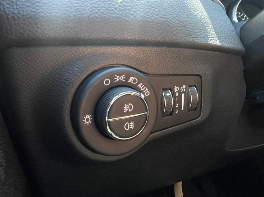 jeep compass 2.0 16v flex longitude automatico 4p 202017