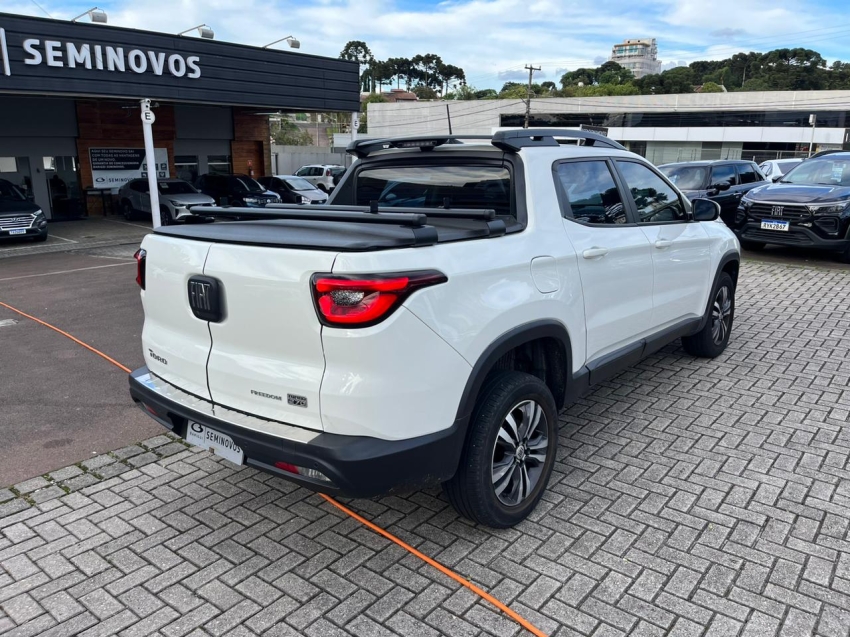 fiat toro 1.3 turbo 270 flex freedom at6 4p semiautomatico 20236