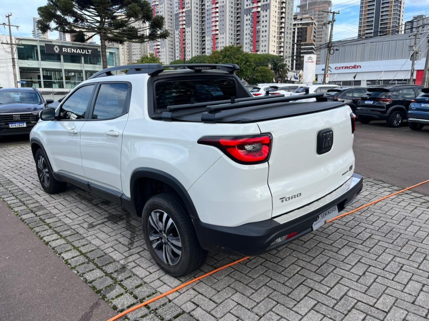 fiat toro 1.3 turbo 270 flex freedom at6 4p semiautomatico 20234