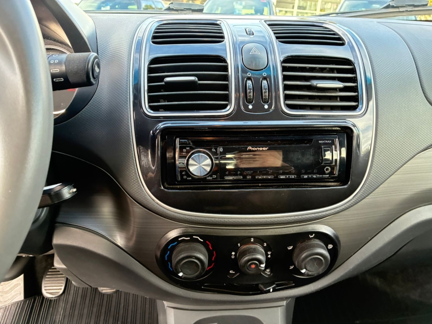 fiat grand siena 1.4 mpi attractive 8v flex 4p manual 201412