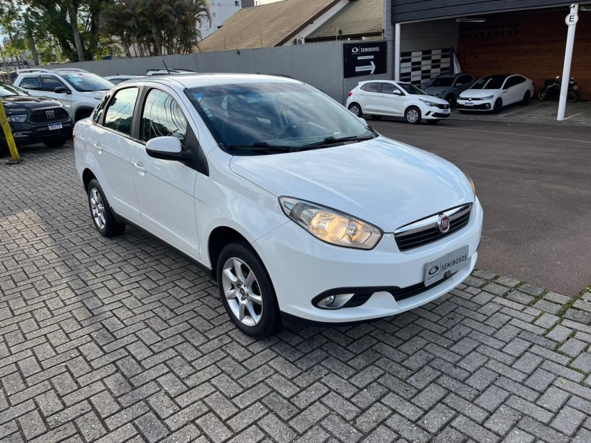 fiat grand siena 1.4 mpi attractive 8v flex 4p manual 2014