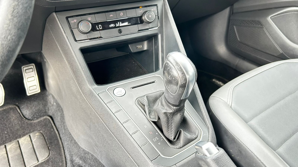 volkswagen nivus 1.0 200 tsi total flex highline automatico 4p 202115