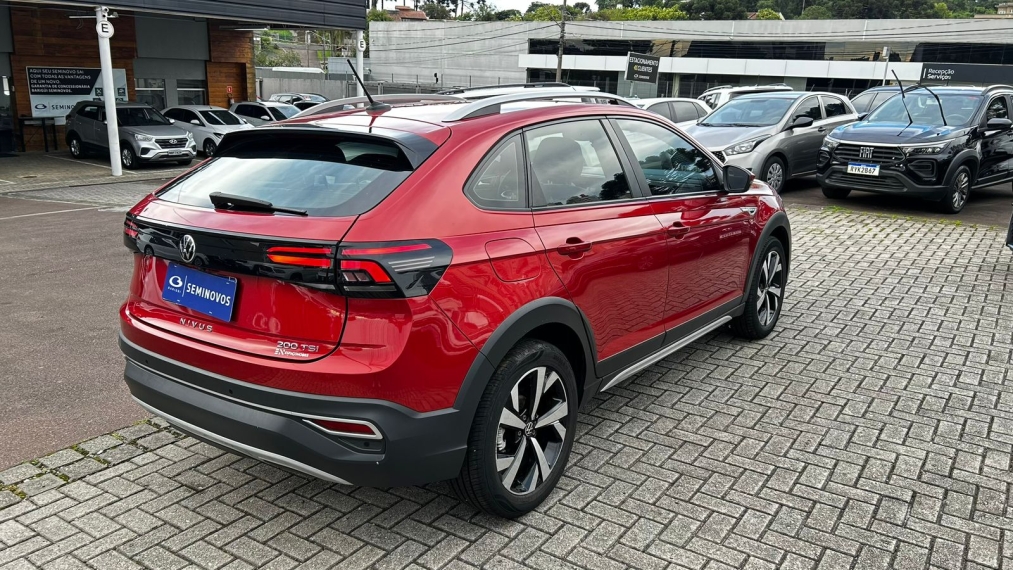 volkswagen nivus 1.0 200 tsi total flex highline automatico 4p 20216