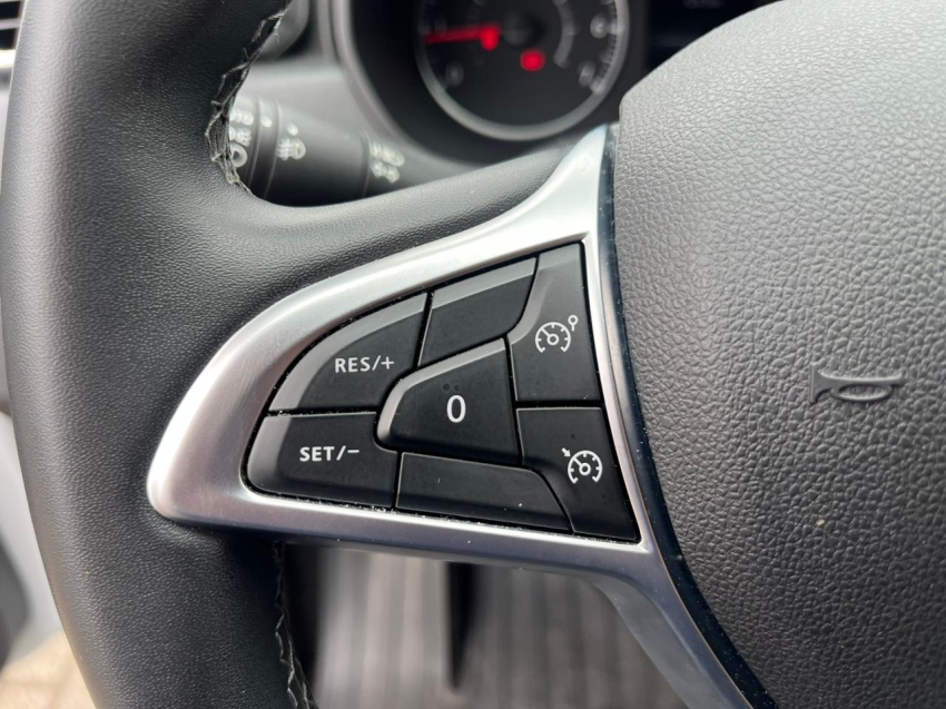 renault duster 1.3 tce flex iconic x-tronic 4p automatico 202311