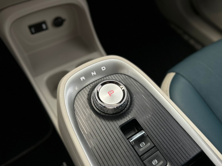 gwm ora 03 48 kw eletrico skin 1.3 4p automatico 202411